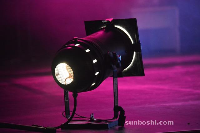 夢(mèng)見去世的外公-孕婦去世外公-和去世外公說(shuō)話-去世外公給我錢-去世外公又去世