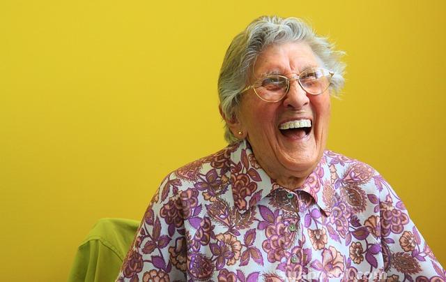 夢見已故長輩什么預兆-和已故長輩說話-已故長輩尸骨-已故長輩要吃肉