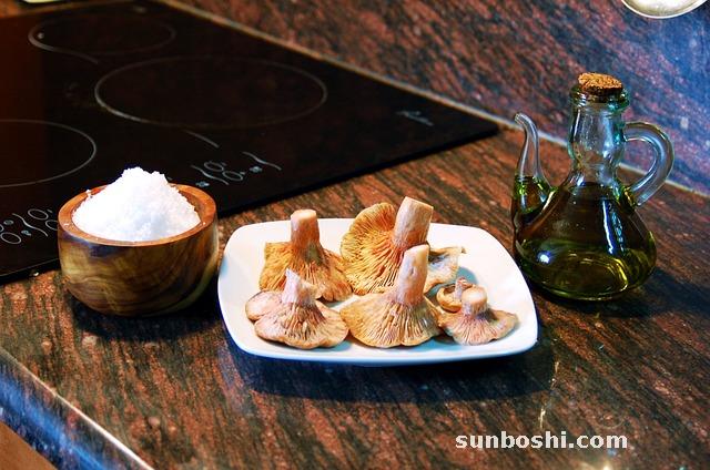 豬肝的功效與作用-吃豬肝-菠菜豬肝-豬肝菠菜湯-豬肝枸杞葉湯