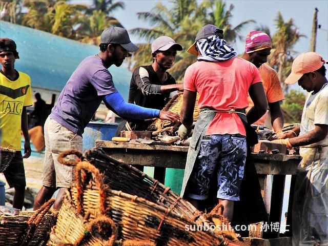 夢見賣褲子-夢見別人賣褲子