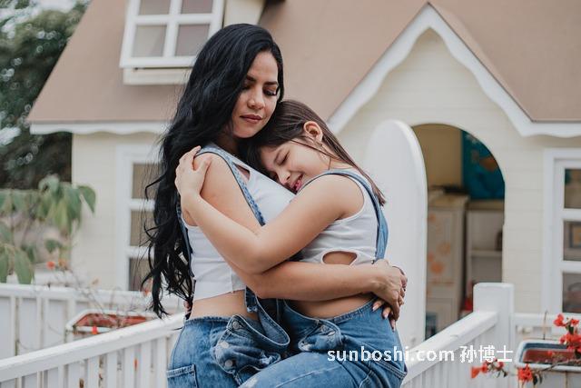 夢見媽媽家-夢見媽媽家里被盜-夢見媽媽家房子倒塌