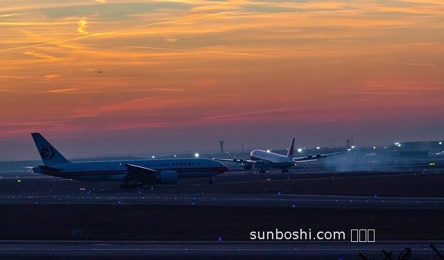 夢見坐飛機降落-夢見自己坐飛機降落