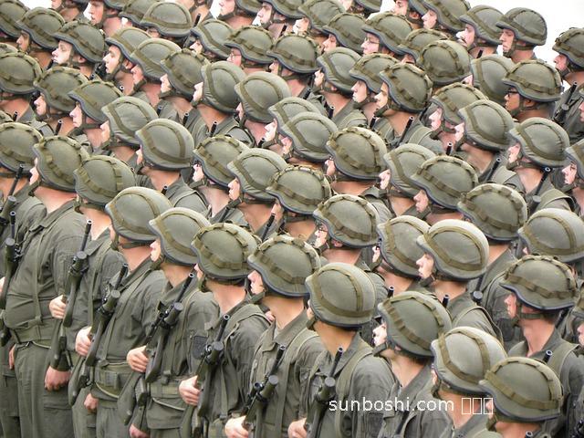 夢見新兵-夢見訓(xùn)練新兵-夢見女新兵